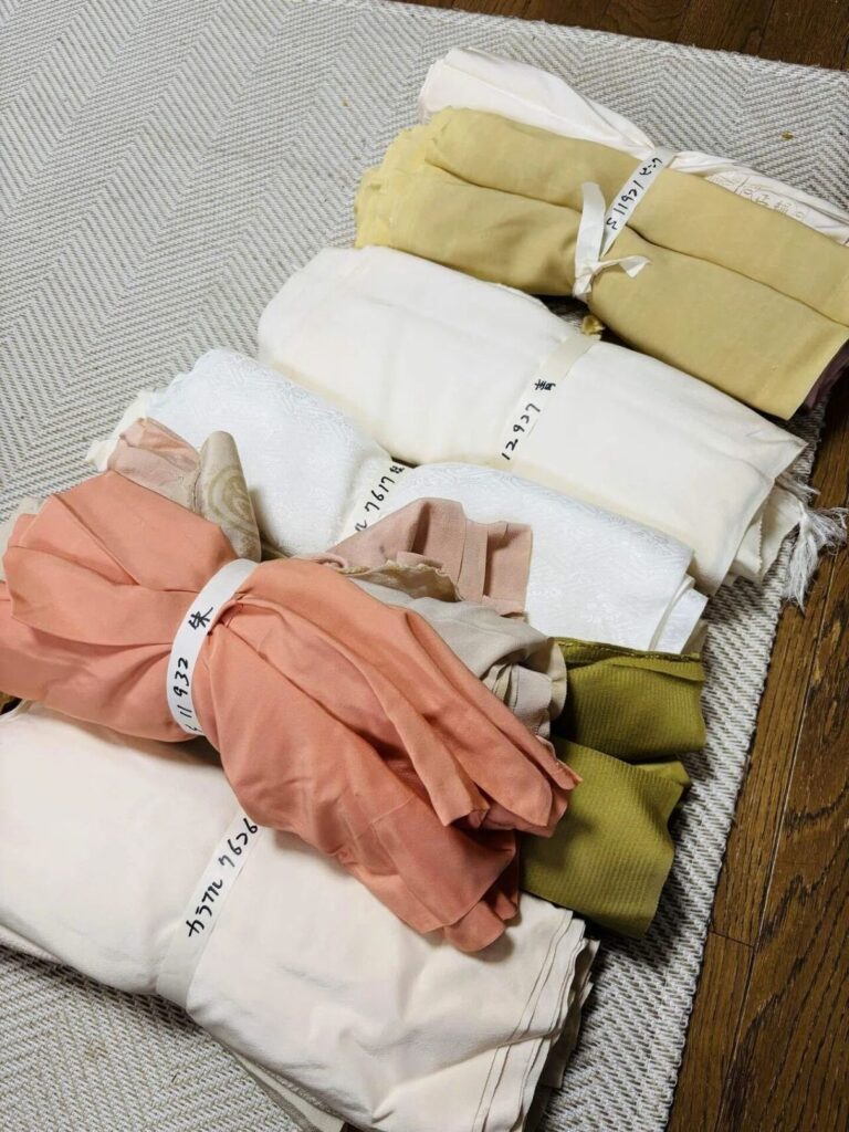 父の染工房に眠っていた反物の在庫